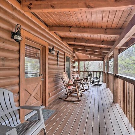 Inviting Sevierville Cabin With Deck And Hot Tub! Exterior photo